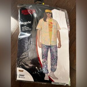 Stranger things argyle costume size medium ADULT